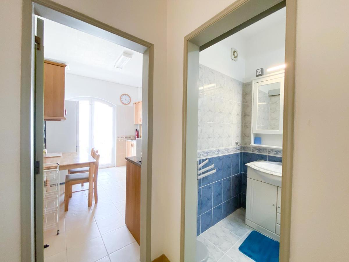 ラゴスCharmoso Apartamento Em Zona Calma Com Piscina #1879アパートメント エクステリア 写真